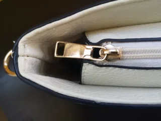 Elegante Bolso Tricolor NUEVO.