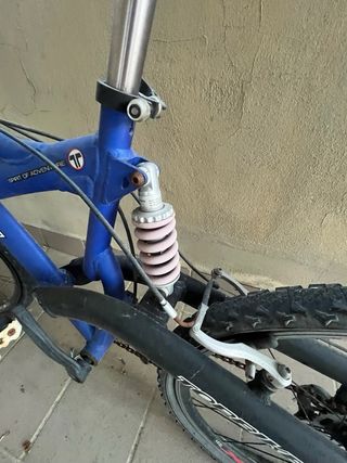 Bicicleta en buen estado general – uso mínimo