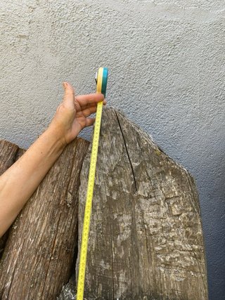 Vigas de madera y traviesas de tren antiguas