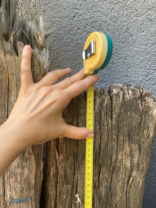 Vigas de madera y traviesas de tren antiguas