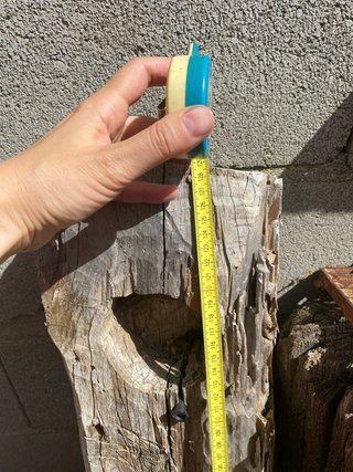 Vigas de madera y traviesas de tren antiguas