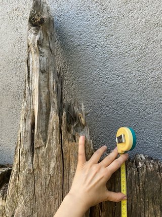 Vigas de madera y traviesas de tren antiguas