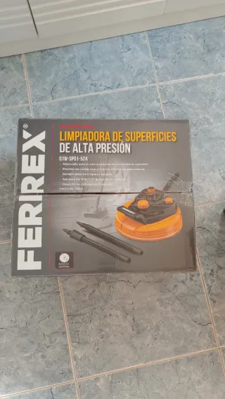 Hidrolimpiadora y aplique para suelos