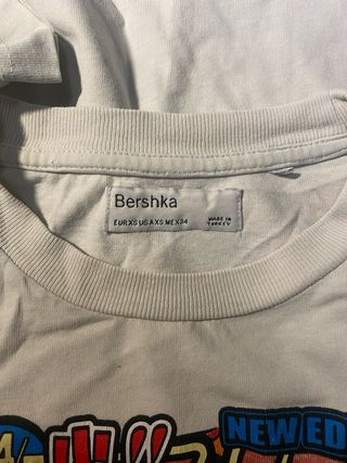 Camiseta Bershka Anime Manga Talla M