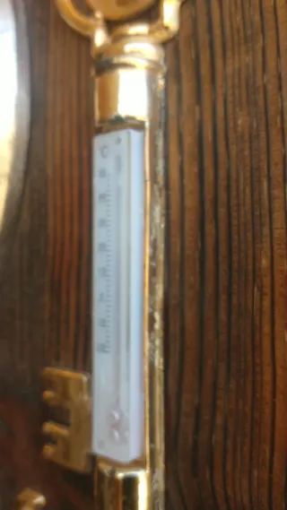 Colgador llaves madera Virgen Sevilla .leer descri