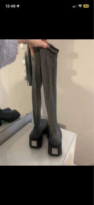 Stivali alti grigi