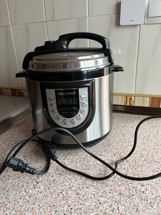 Olla a Presión Eléctrica Newcook