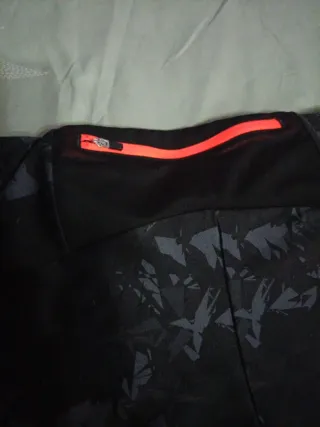 Mallas deportivas Kalenji grises y negras