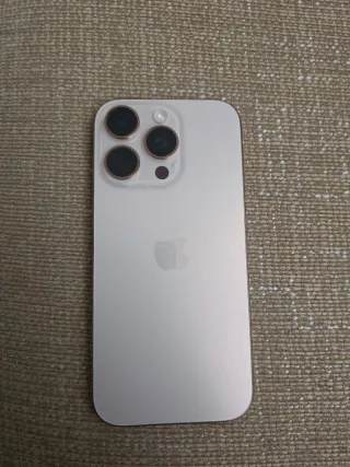 iPhone 16 Pro 256GB Dorado