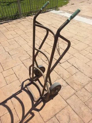 Carretilla de mano con 2 ruedas