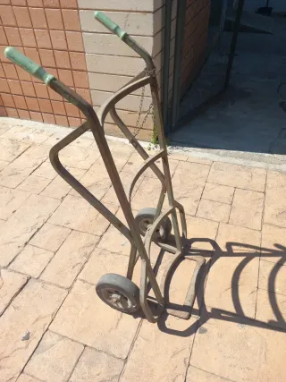 Carretilla de mano con 2 ruedas