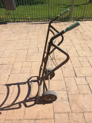 Carretilla de mano con 2 ruedas