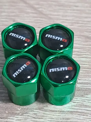 Tapones de válvula Nismo verdes