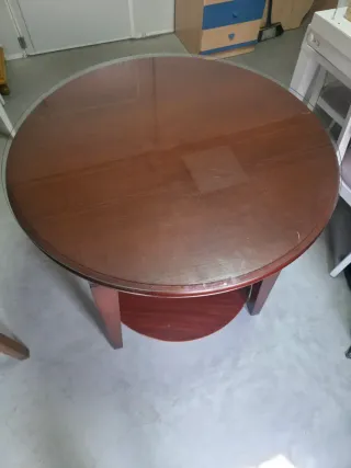 Mesa de salón redonda madera y cristal