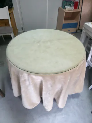 Mesa de salón redonda madera y cristal