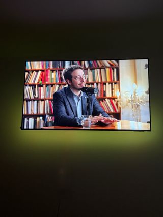 TV 55 pulgadas se entrega con otro tv de 32 gratis