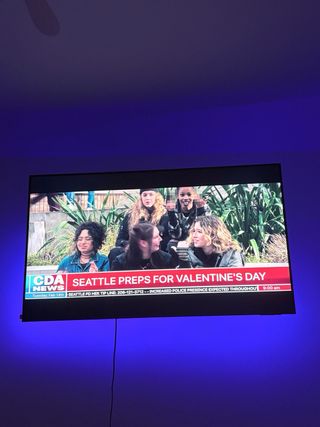 TV 55 pulgadas se entrega con otro tv de 32 gratis