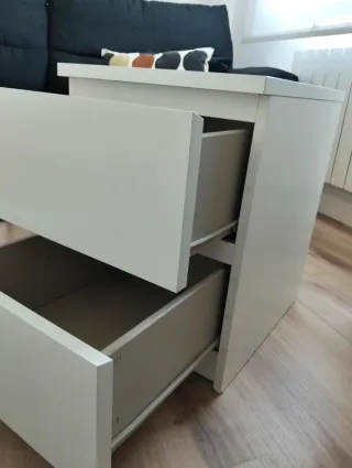 Cajonera blanca de plástico