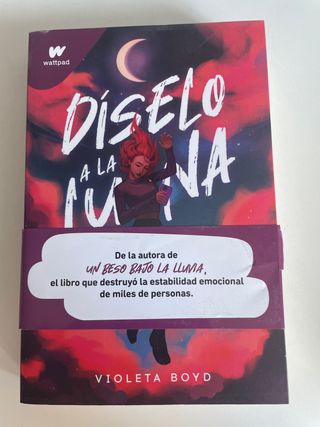 Díselo a la luna / Tell It to the Moon (WATTPAD...