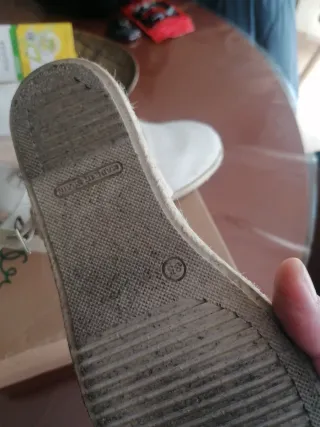 Espardeñas beige talla 35 con hebilla