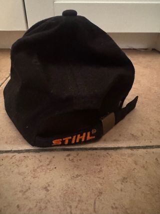 Gorra Stihl Negra y Naranja NUEVA