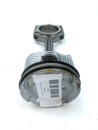 PISTON RENAULT MEGANE IV GRANDTOUR 756915