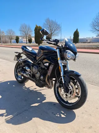 Triumph Street Triple 660S