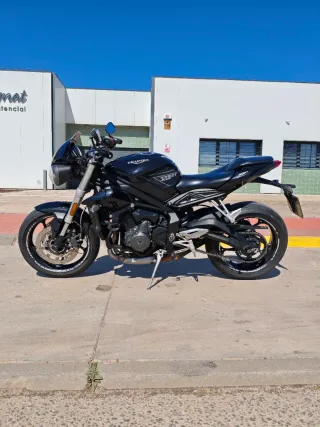 Triumph Street Triple 660S