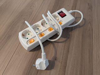 Regleta de 4 enchufes con interruptores