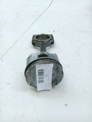 PISTON RENAULT MEGANE IV GRANDTOUR 756913