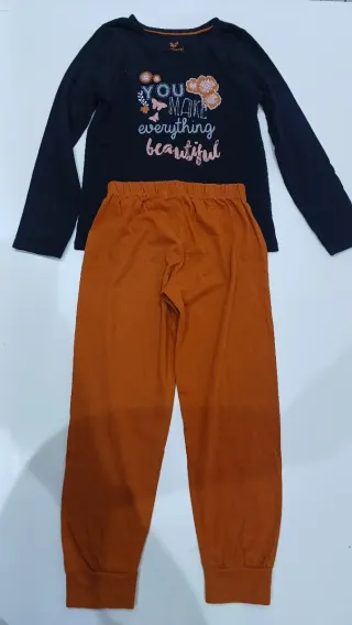 Lote 2 pijamas niña talla 6
