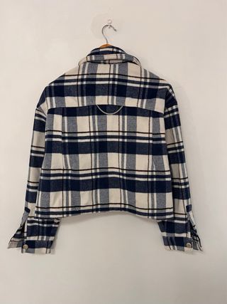 Chaqueta Zara cuadros azul y blanco