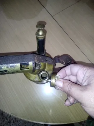 Soplete de queroseno antiguo de bronce