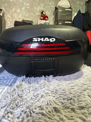 Baúl Shad SH46 Negro Con soporte para Honda CB600