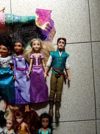 Lote 10 Muñecas Disney