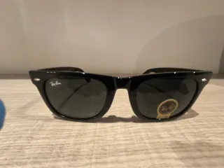 Occhiali da sole Ray-Ban neri