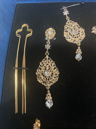 Conjunto Aderezo Dorado  adulta Poco Uso