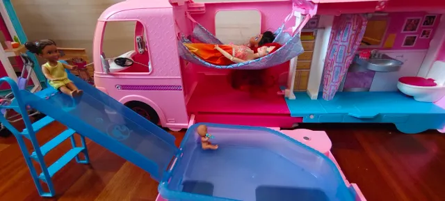 Casa y caravana Barbie
