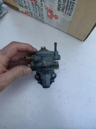 Bomba de gasolina Brenel lic Weber tipo PE 27 seat