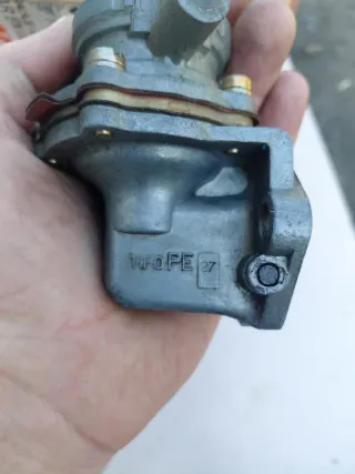 Bomba de gasolina Brenel lic Weber tipo PE 27 seat