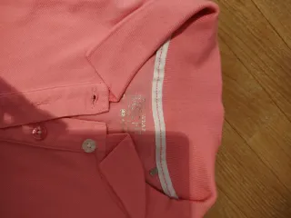 Conjunto polo rosa y pantalón rayas