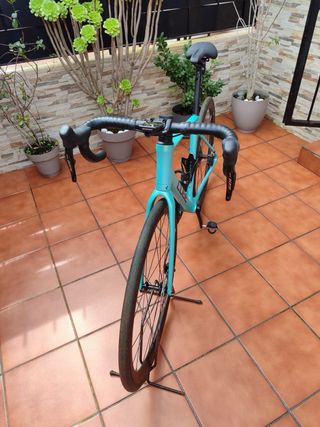 Bicicleta de carretera CUBE ATTAIN SLX