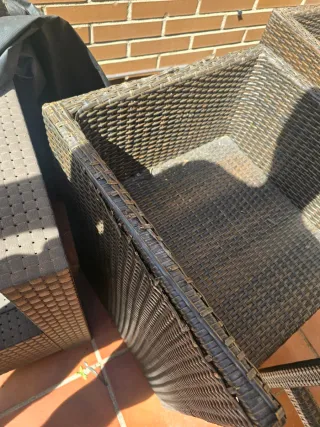 Mesa de jardín ratán y cristal