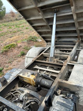 Nissan Cabstar Basculante