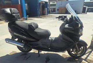 Suzuki Burgman 650 Executive Negra