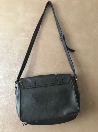 Borsetta Only vintage nera con frange