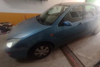 Ford Focus 2000