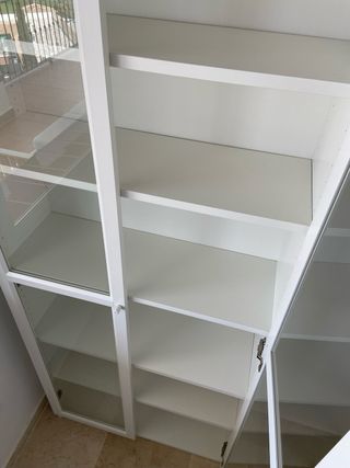 Vitrina IKEA BILLY/OXBERG puertas cristal