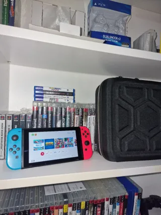 Nintendo Switch Azul y Rojo