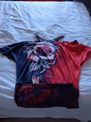 Camiseta tirantes rosa y negro